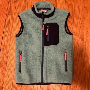 Hanna Anderson teal vest. Size 110 (age 6-7). Only worn 1-2 times.